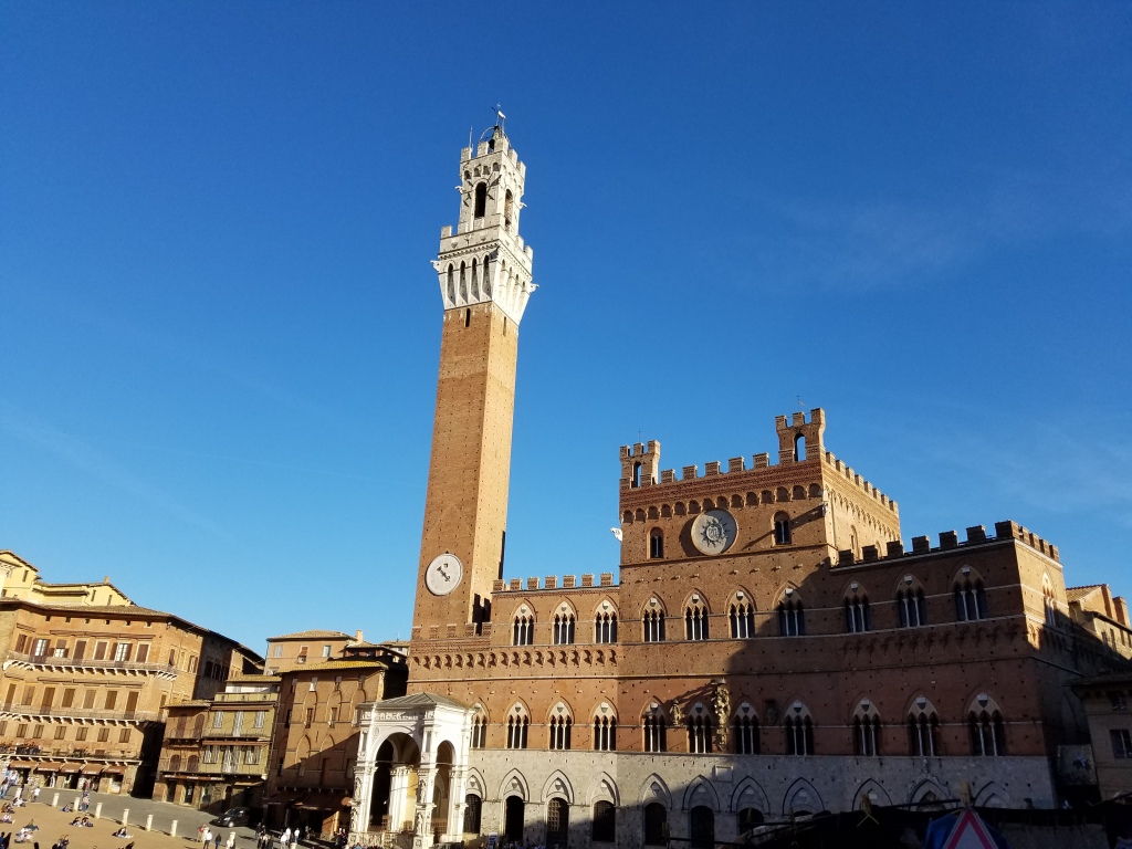 A Walking Tour of Siena, Italy