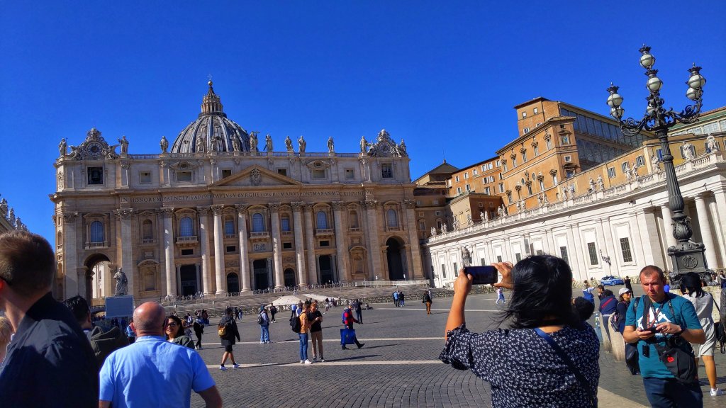 Vatican City, the history of a country inside a city